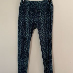Like new! One-Size (0-12) LuLaRoe leggings